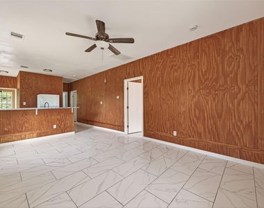 5220 Simsbrook Drive - Photo Thumbnail 7