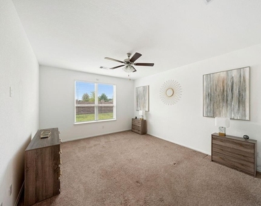23007 Bright Light Lane - Photo Thumbnail 7