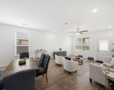 23007 Bright Light Lane - Photo Thumbnail 6