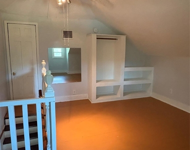 529 E Myrtle Street - Photo Thumbnail 10