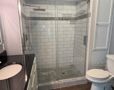 529 E Myrtle Street - Photo Thumbnail 9