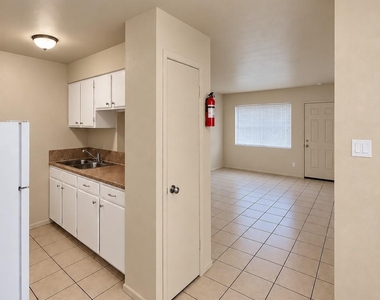 5200 Michaux Street - Photo Thumbnail 4