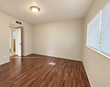 5200 Michaux Street - Photo Thumbnail 7
