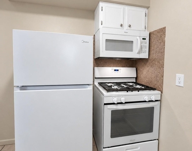 5200 Michaux Street - Photo Thumbnail 5