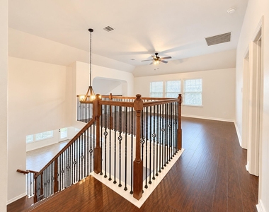 8410 Misty Mountain Trail Lane - Photo Thumbnail 31