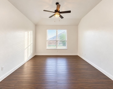 8410 Misty Mountain Trail Lane - Photo Thumbnail 25