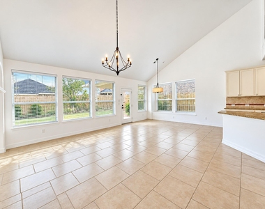 8410 Misty Mountain Trail Lane - Photo Thumbnail 11