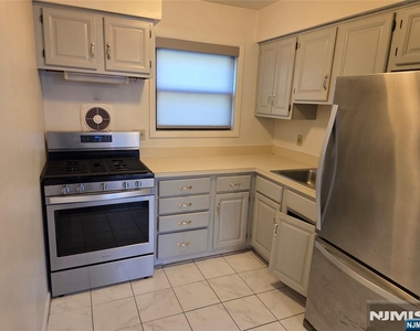17f Colonial - Photo Thumbnail 12