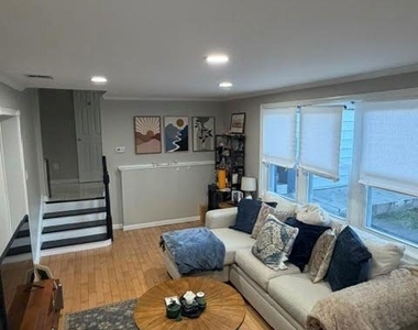 138 Ames - Photo Thumbnail 6