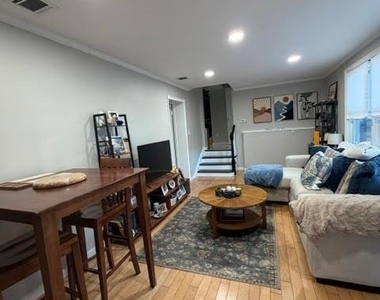 138 Ames - Photo Thumbnail 5