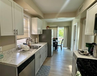 18 Brinkerhoff - Photo Thumbnail 5