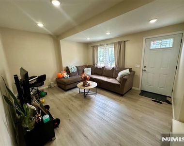 18 Brinkerhoff - Photo Thumbnail 2