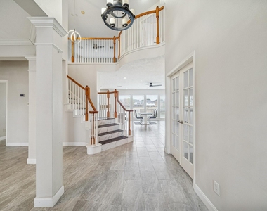 12310 Shadow Island Drive - Photo Thumbnail 5