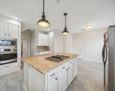 12310 Shadow Island Drive - Photo Thumbnail 10