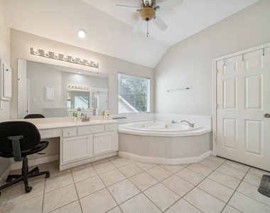 12310 Shadow Island Drive - Photo Thumbnail 13