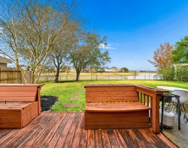 12310 Shadow Island Drive - Photo Thumbnail 30