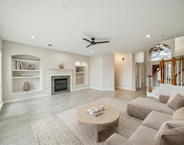 12310 Shadow Island Drive - Photo Thumbnail 8