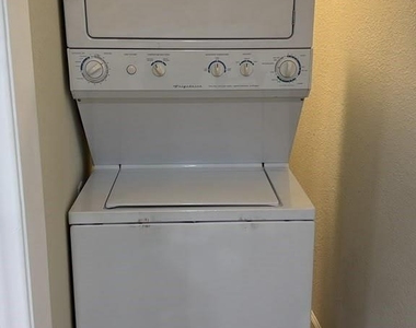 821 Evanston Street - Photo Thumbnail 20