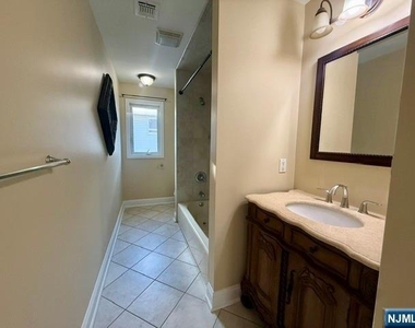 160 Miller - Photo Thumbnail 5