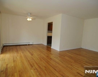 636 Godwin - Photo Thumbnail 6