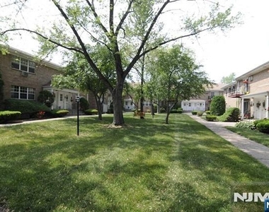 636 Godwin - Photo Thumbnail 9