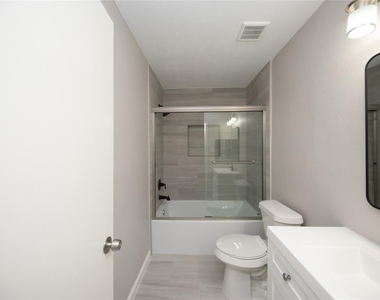 4220 Belle Park Drive - Photo Thumbnail 19