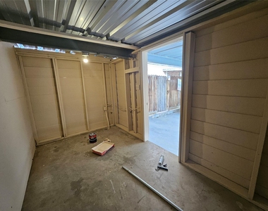 4220 Belle Park Drive - Photo Thumbnail 34