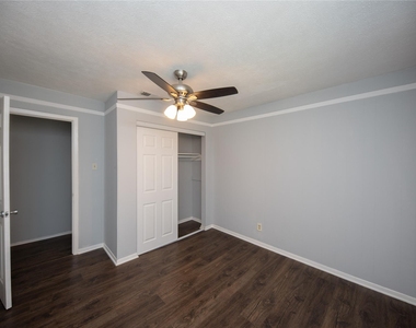 4220 Belle Park Drive - Photo Thumbnail 29