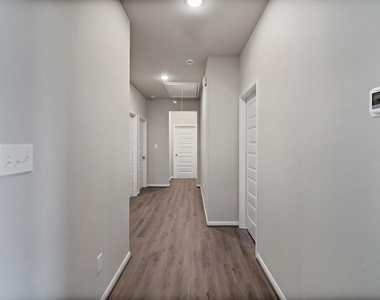 8431 Moonlight Bay Circle - Photo Thumbnail 15