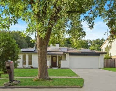 2322 Aprilmont Drive - Photo Thumbnail 1