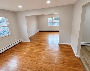 716 Jefferson - Photo Thumbnail 7
