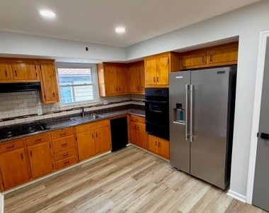 716 Jefferson - Photo Thumbnail 1