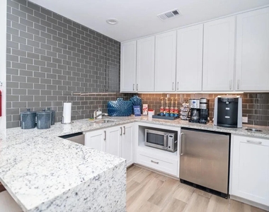 4211 Clay Hill Drive - Photo Thumbnail 21