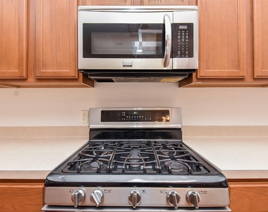 6730 Albion Cresent Drive - Photo Thumbnail 8