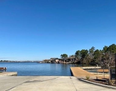 7019 Bonaire Vista Lane - Photo Thumbnail 24