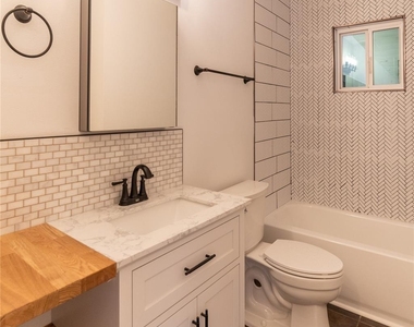 714 Woodrow Street - Photo Thumbnail 10