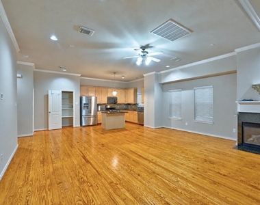 5411 Kansas Street - Photo Thumbnail 15