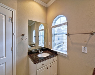 5411 Kansas Street - Photo Thumbnail 29