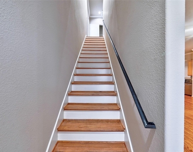 5411 Kansas Street - Photo Thumbnail 18