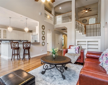 5303 Green Cove Bend Lane - Photo Thumbnail 2
