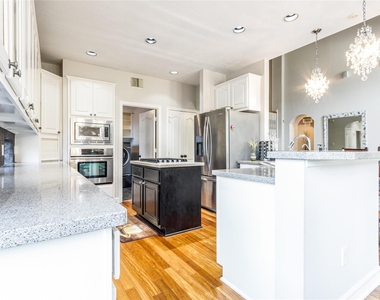 5303 Green Cove Bend Lane - Photo Thumbnail 11