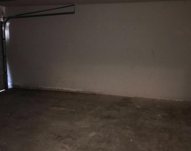 10915 Gatlinburg Drive - Photo Thumbnail 5