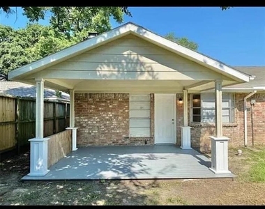 10915 Gatlinburg Drive - Photo Thumbnail 1