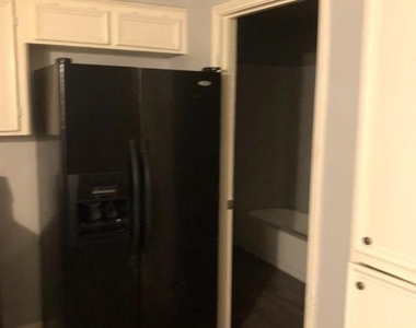 10915 Gatlinburg Drive - Photo Thumbnail 9