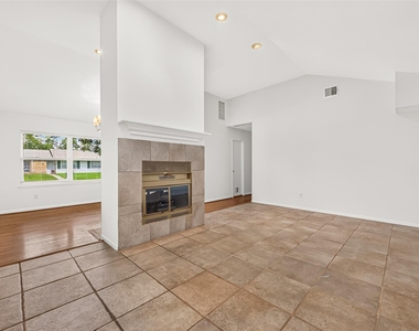 1309 Martin Street - Photo Thumbnail 8