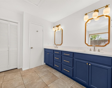 1309 Martin Street - Photo Thumbnail 25