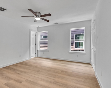 7428 Laura Koppe Rd - Photo Thumbnail 4