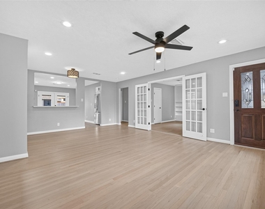 419 Fairbanks Street - Photo Thumbnail 8
