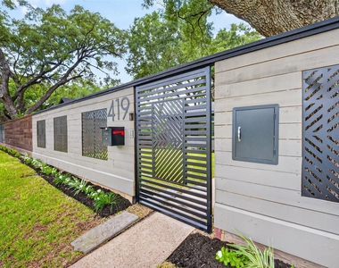 419 Fairbanks Street - Photo Thumbnail 4