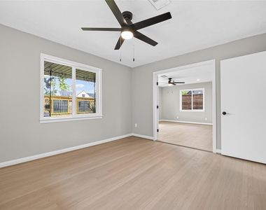 419 Fairbanks Street - Photo Thumbnail 17